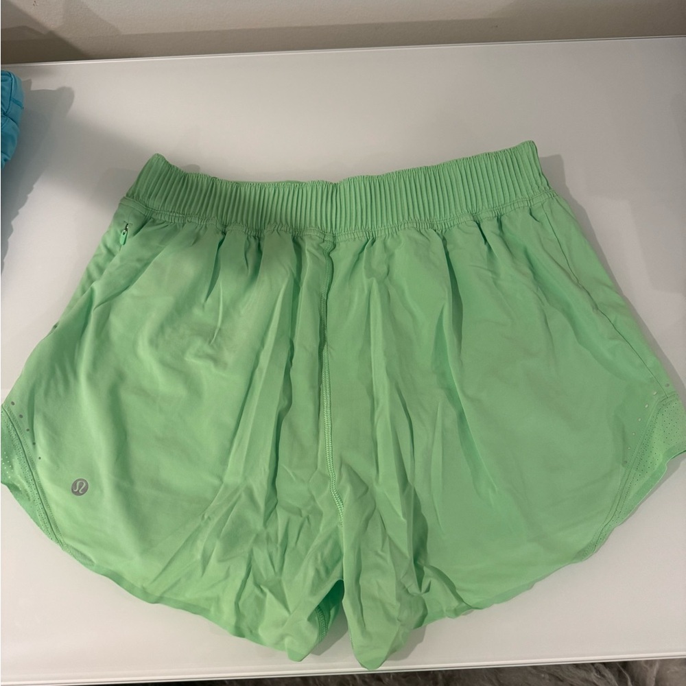Lululemon Hotty Hot Short 4” SE